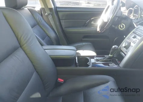 2011 Acura Rl 3.7 z USA, uszkodzony, nr VIN JH4KB2F65BC000053